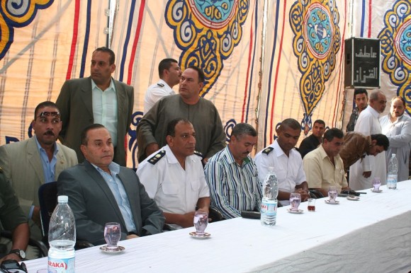 A customary reconciliation session in Ismailia, from Misr el-Balad