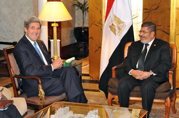 U.S. Secretary of State John Kerry meets with Egyptian President Mohamed Morsi, May 2013