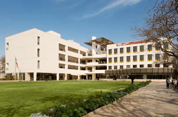 Cairo American College (from www.perkinseastman.com)